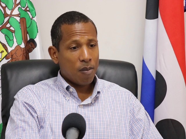 Opposition returns to house, demands changes to notice rules