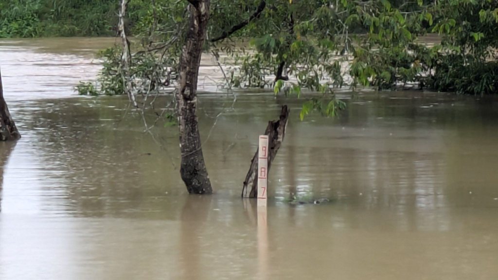 Tropical Storm Sara approaches Belize, heavy rain and strong winds expected