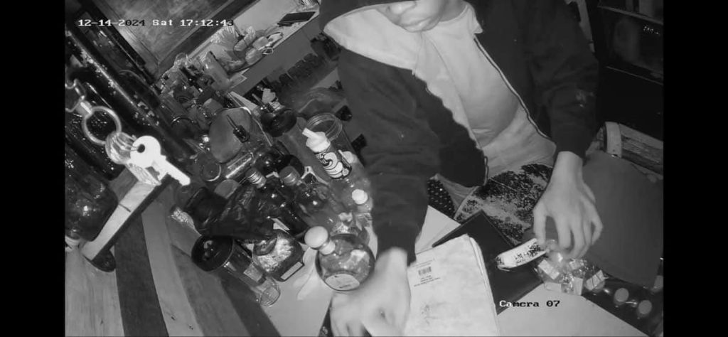 Thieves target Smokeez Restaurant: Electronics and liquor stolen