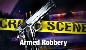 Store robbery ends with suspect shot by armed bystander