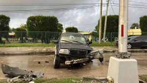 SUV crashes into lamppost on Princess Margaret Drive