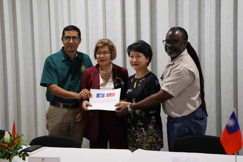 Taiwan donates $100K USD to aid Belize’s flood-affected cattle farmers