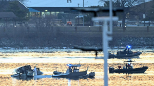 16 dead after American Airlines flight, army helicopter collide near Reagan National Airport