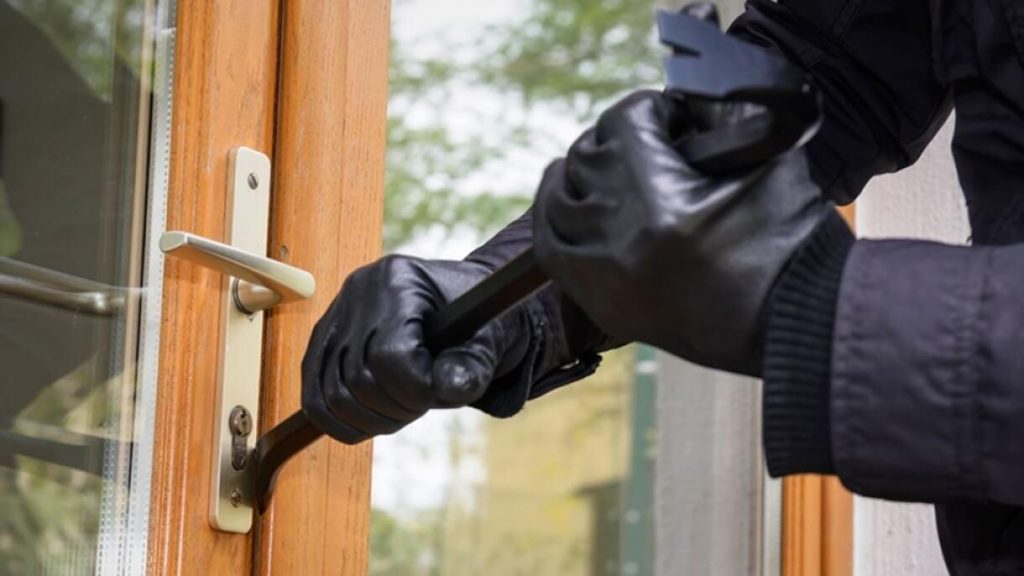 Ladyville nurse’s home burglarized while she was away working in San Pedro