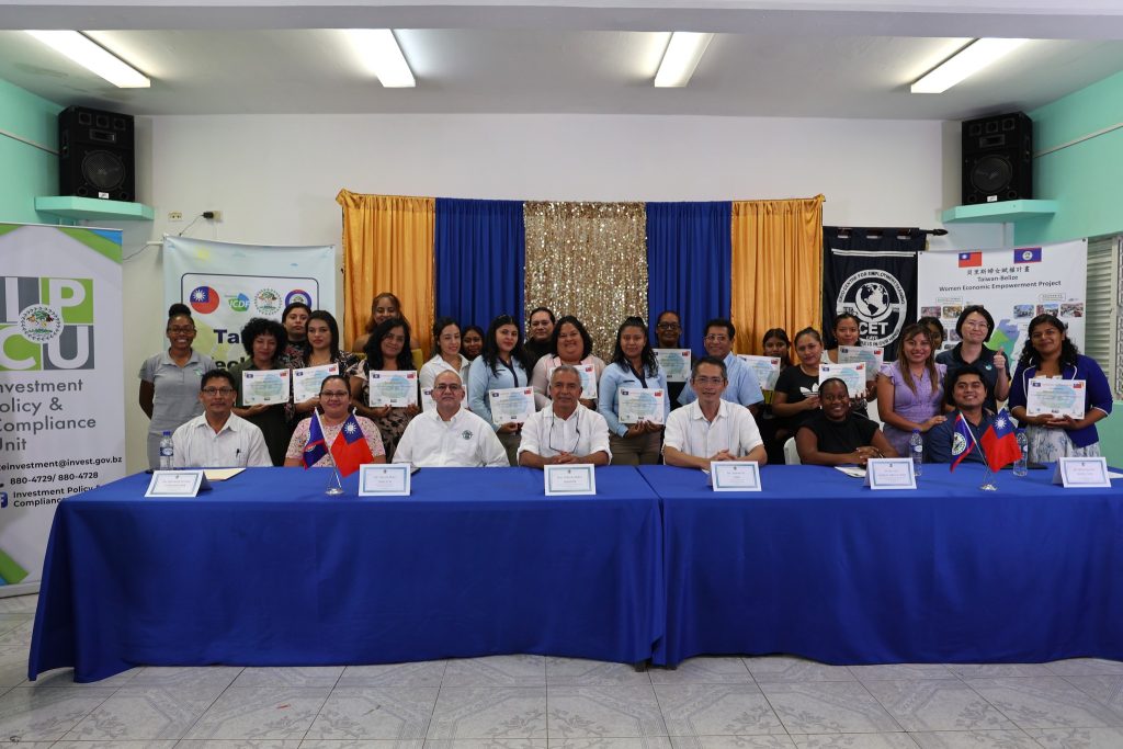 17 women complete cell phone repair training in San Ignacio