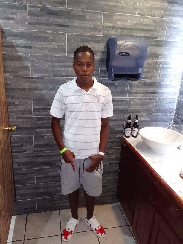 20-year-old charged with attempted murder following Raccoon Street stabbing