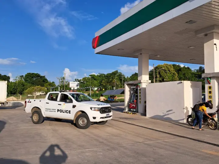 Businessman robbed of $8,000 in daylight hold-up at Blackman Eddy Gas Station