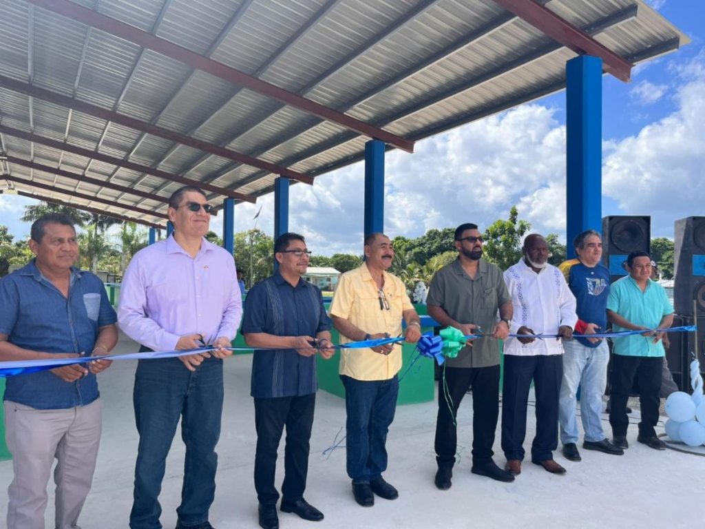 San Narciso Village celebrates opening of first community market