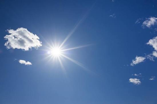 Sunshine takes back over after the weekend showers