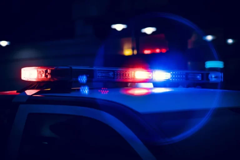 uses-timing-police-warning-lights_1200x600_crop_center