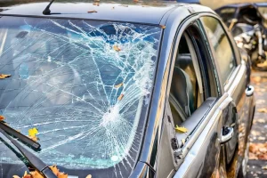 Flying glass hits woman and child in San Lazaro windshield attack